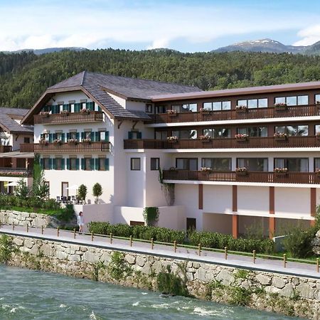 River Hotel Post Киенес Екстериор снимка