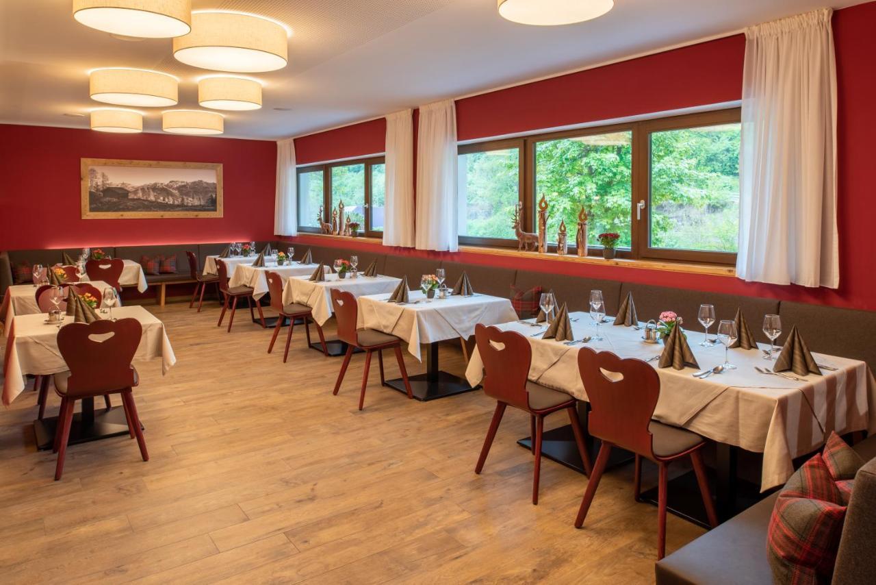 River Hotel Post Киенес Екстериор снимка
