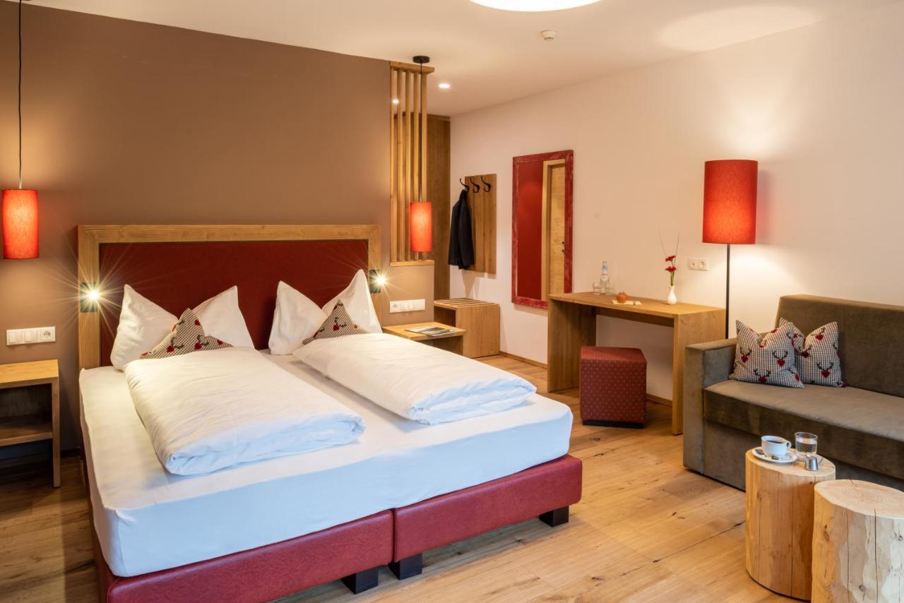 River Hotel Post Киенес Екстериор снимка