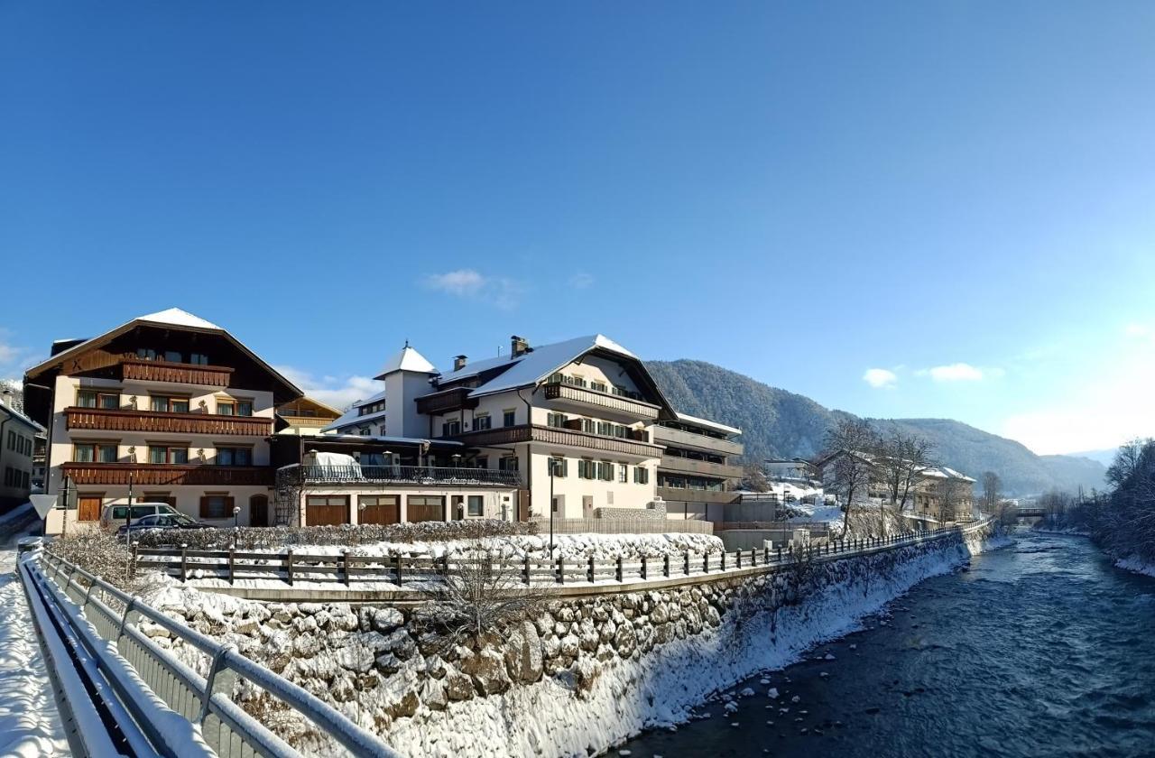 River Hotel Post Киенес Екстериор снимка
