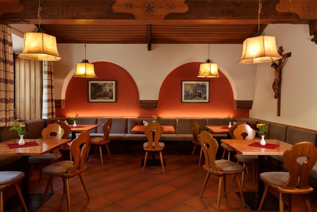 River Hotel Post Киенес Екстериор снимка